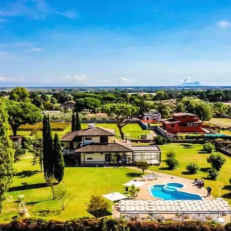 Peperosa And Events Nettuno