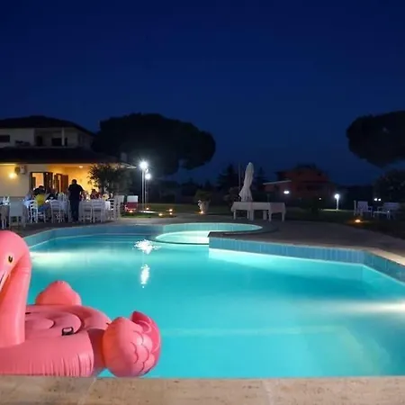 Peperosa And Events Bed & Breakfast Nettuno